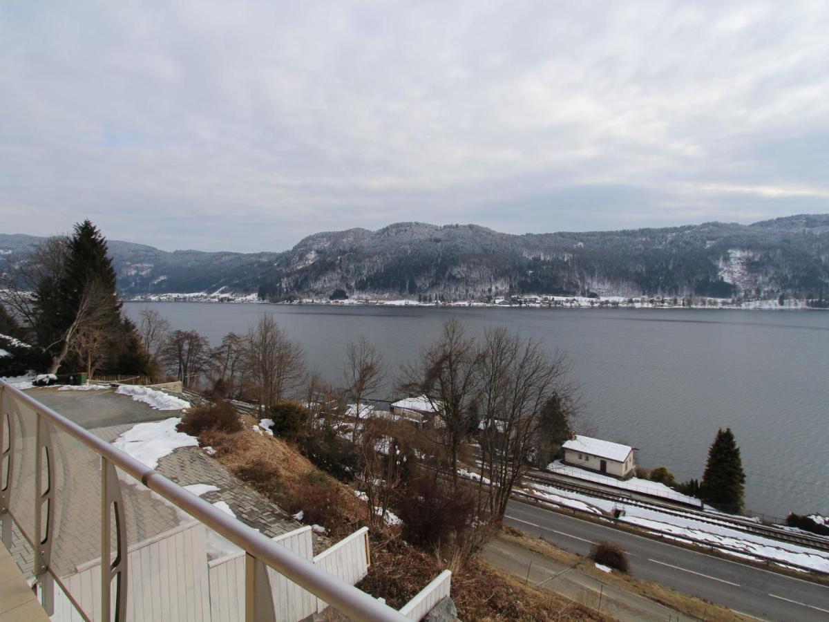 Apartment Directly On Lake Ossiach In Carinthia Stockelweingarten Eksteriør billede